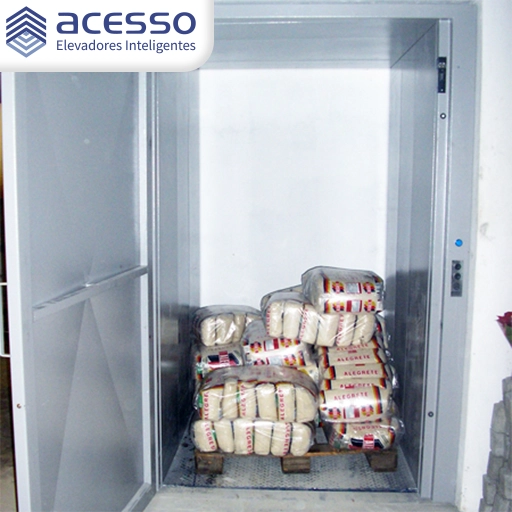 Plataforma elevatória de acessibilidade vertical